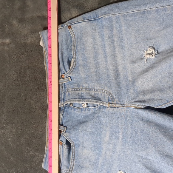 Levis Womens Wedgie Straight Crop Denim distresed Jeans size 30 High Rise Mom - Picture 7 of 9